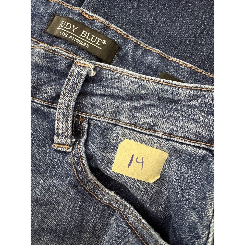 Judy Blue Womens Jeans Adult Size 14W Wide Leg Medium Wash Stretch Pockets - Picture 10 of 10